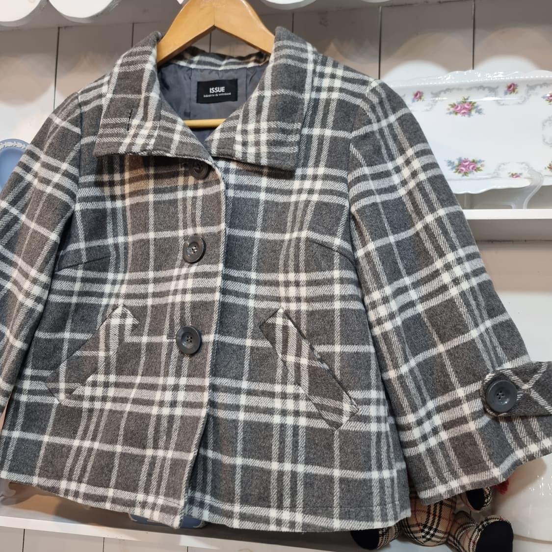ISSUE(이슈) 울 혼방 그레이 체크 숏 자켓 상품이미지3