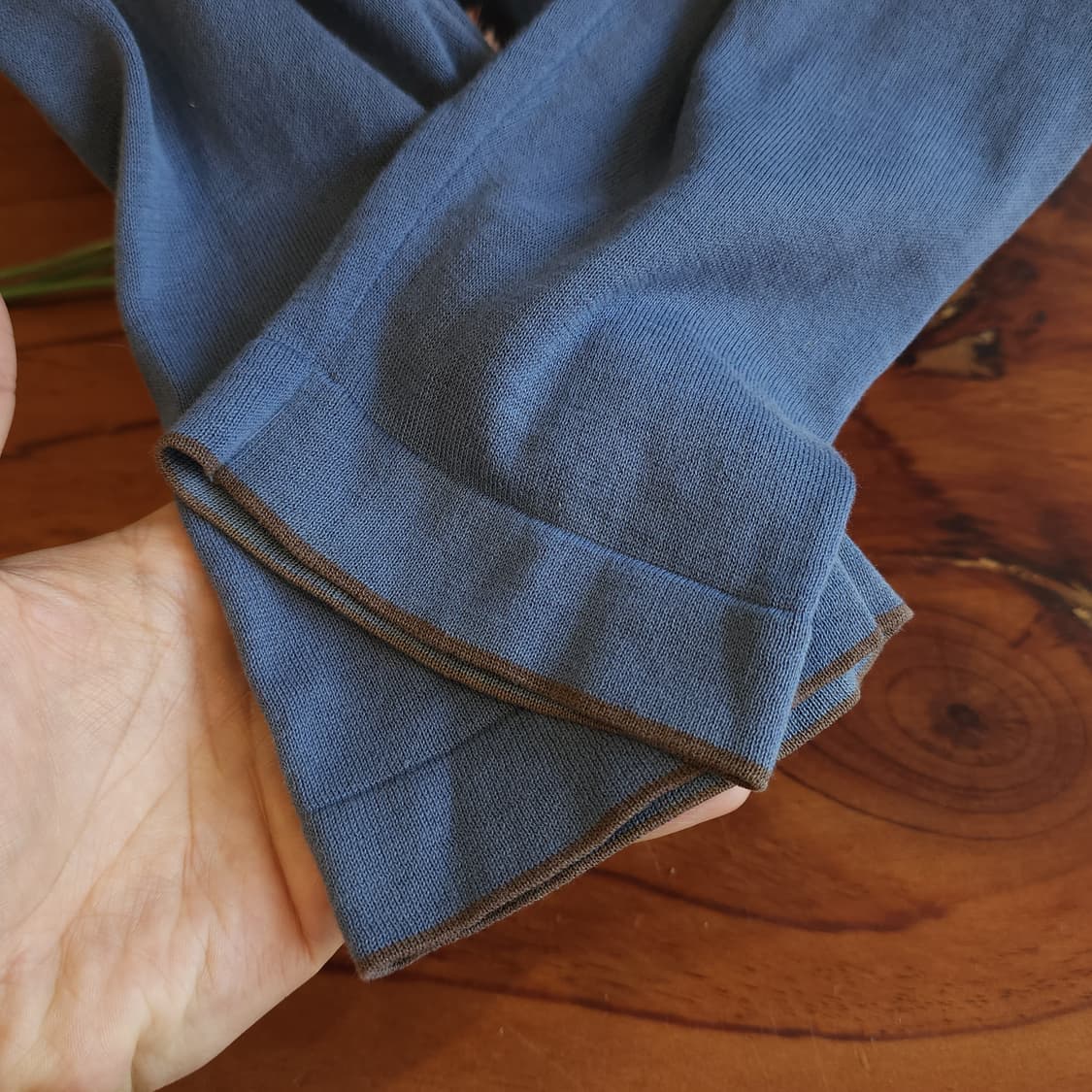 malo 말로 스트레치 코튼 롱 슬리브 브이넥 티셔츠 50 상품이미지4