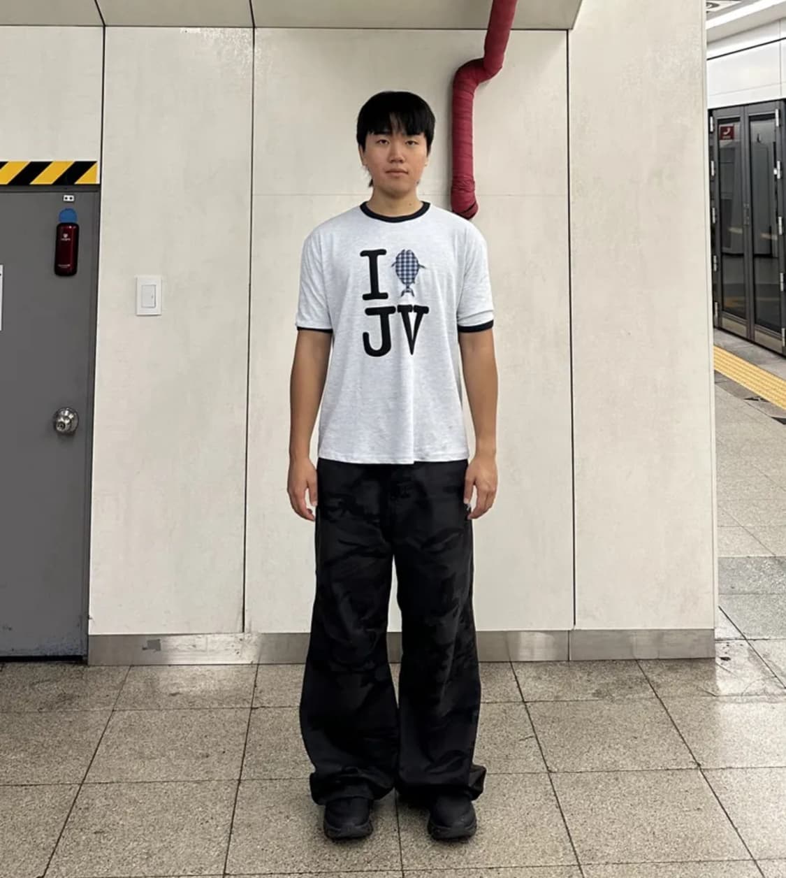 이자반X탄산 고등어 자수 팬츠 카모 그레이 상품이미지3