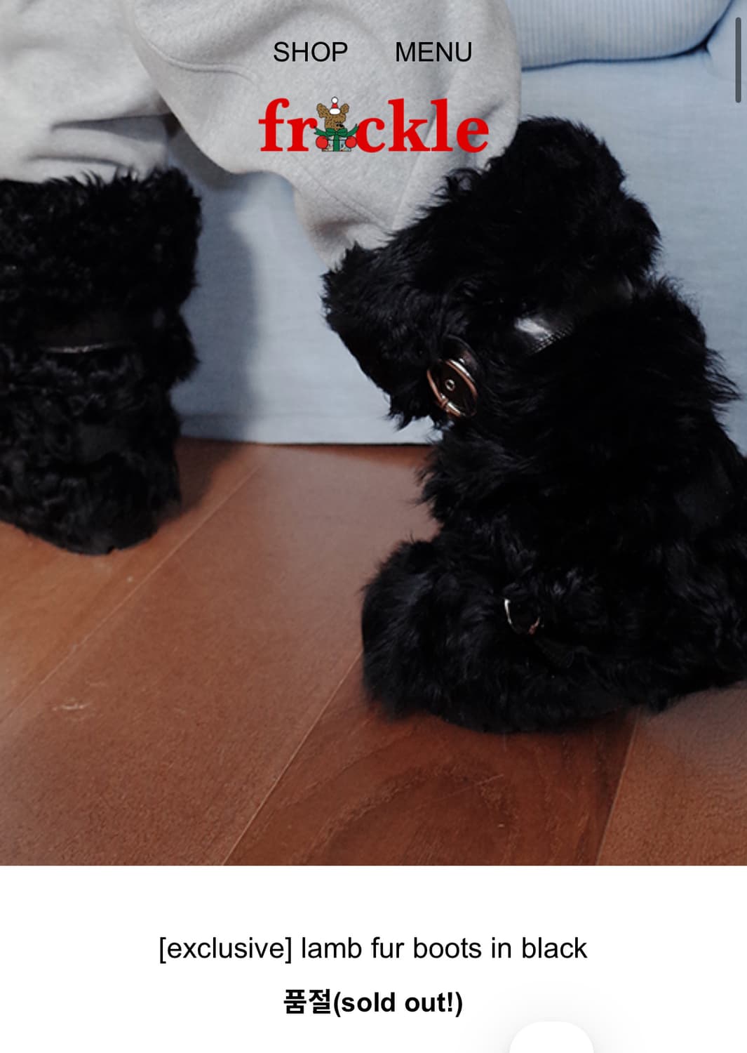 Freckle lamb fur boots in black 구매합니다 상품이미지1