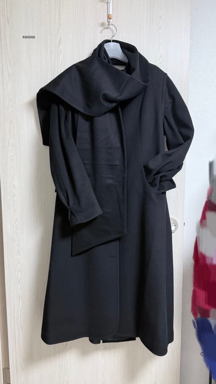 플로움 블랙 롱코트 3번입음 상품이미지1