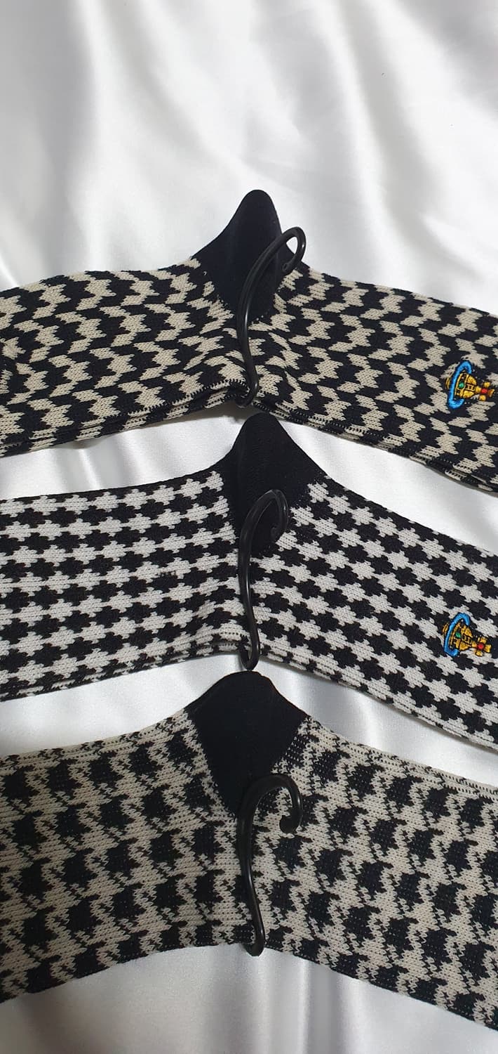 블랙 화이트 체크 제비체크 비비안웨스트우드 양말  상품이미지9