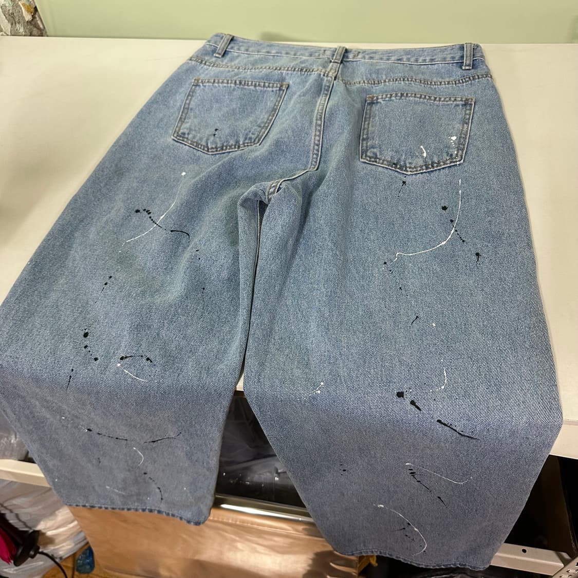 XL 3 낙서울 KNOCK SEOUL 세미와이드 페인팅워시드 연청 데님팬 상품이미지4