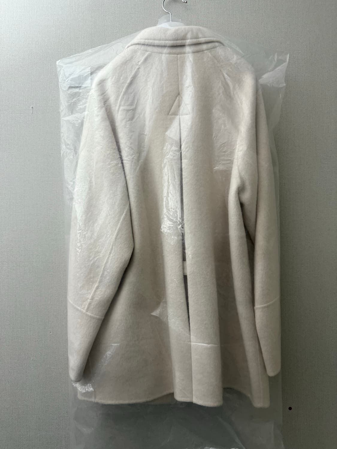 No.2 Handmade Loose Peacoat, Ivory 상품이미지3