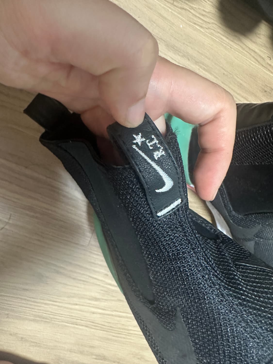 지방시 리카르토 tc 나이키 부츠 상품이미지2