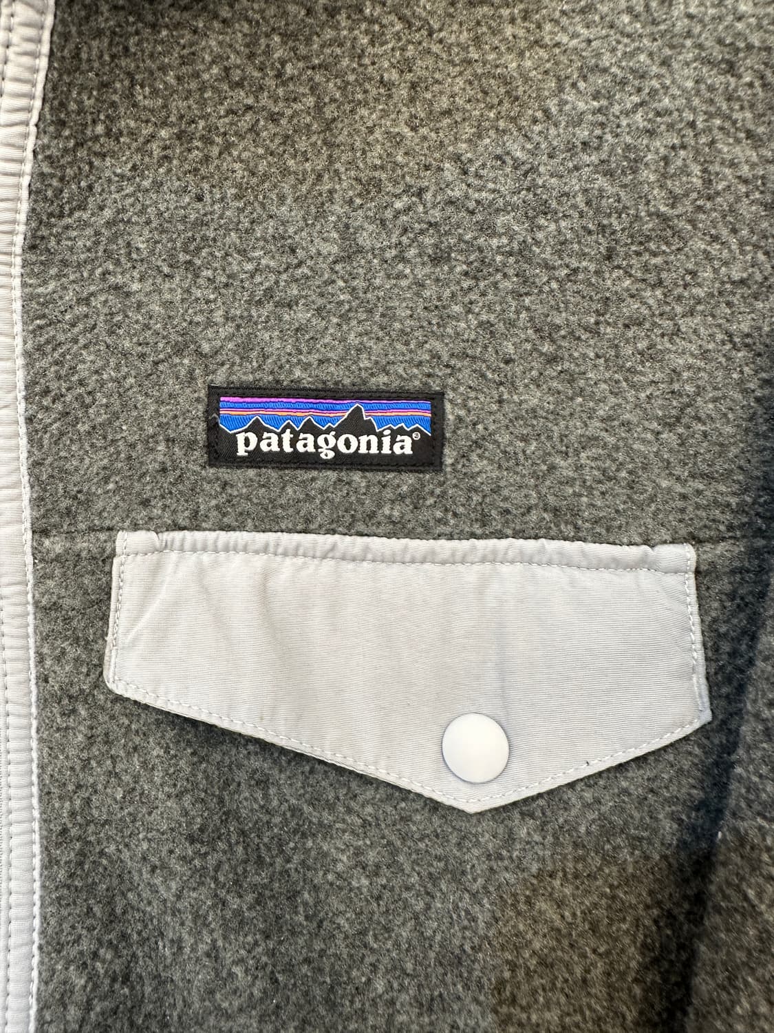 우먼S) 파타고니아 신칠라 그레이 후드 집업 상품이미지3
