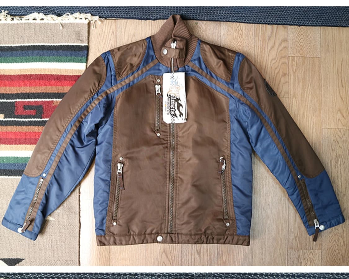 00s energie crazy helmets Y2K 감성 라이더 자켓
 상품이미지1