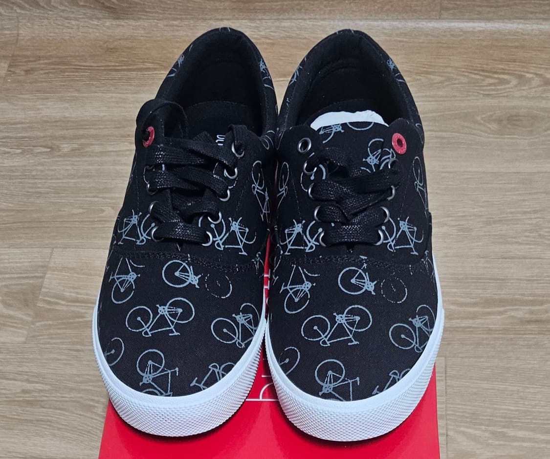 정품)디자이너 자전거남성스니커즈260 새상품미사용 상품이미지1