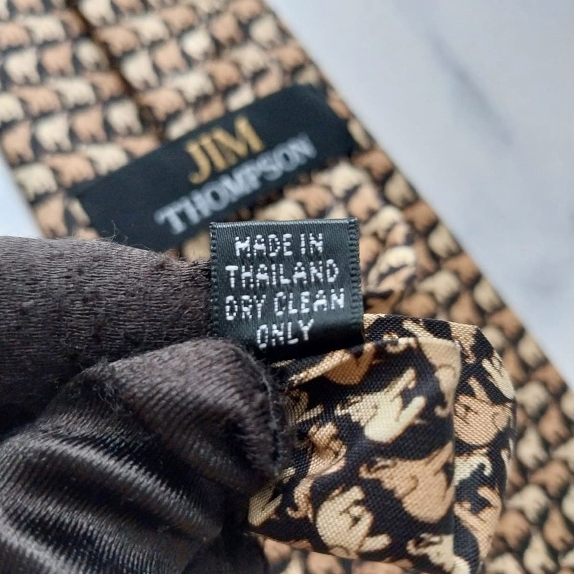 짐톰슨 실크 블랙 코끼리 패턴 넥타이 9.2cm A등급 K1682
 상품이미지10