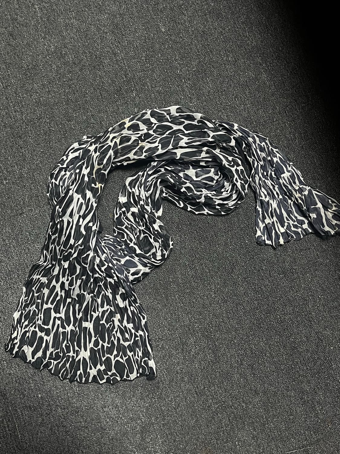 Punk Leopard silky scarf 상품이미지3
