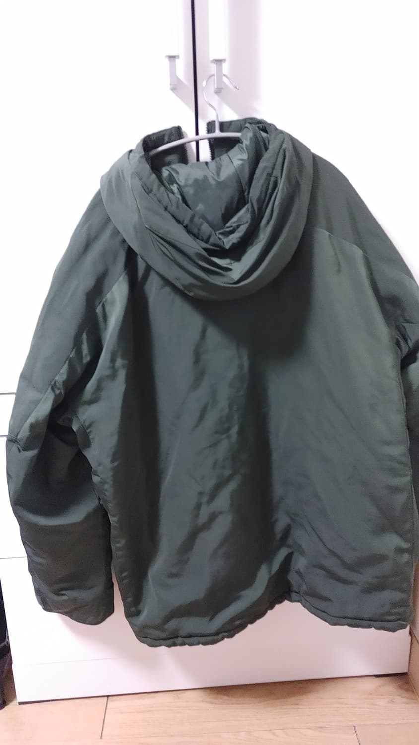 유니클로 화이트마운티니어링 파카 XL 상품이미지2