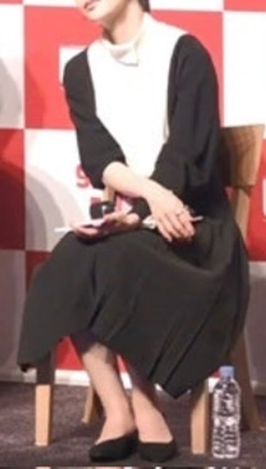 [시스템] 19FW 백 플리츠 니트 원피스 (SY1J9WDR621W) 상품이미지7