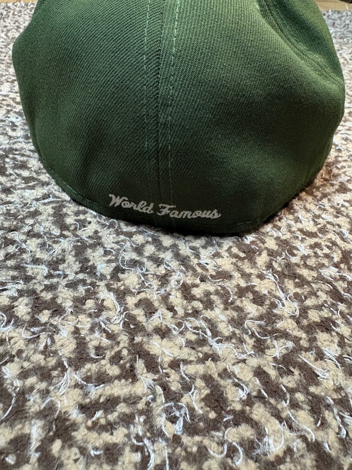 슈프림 뉴에라 59FIFTY 그린치 올리브 상품이미지4