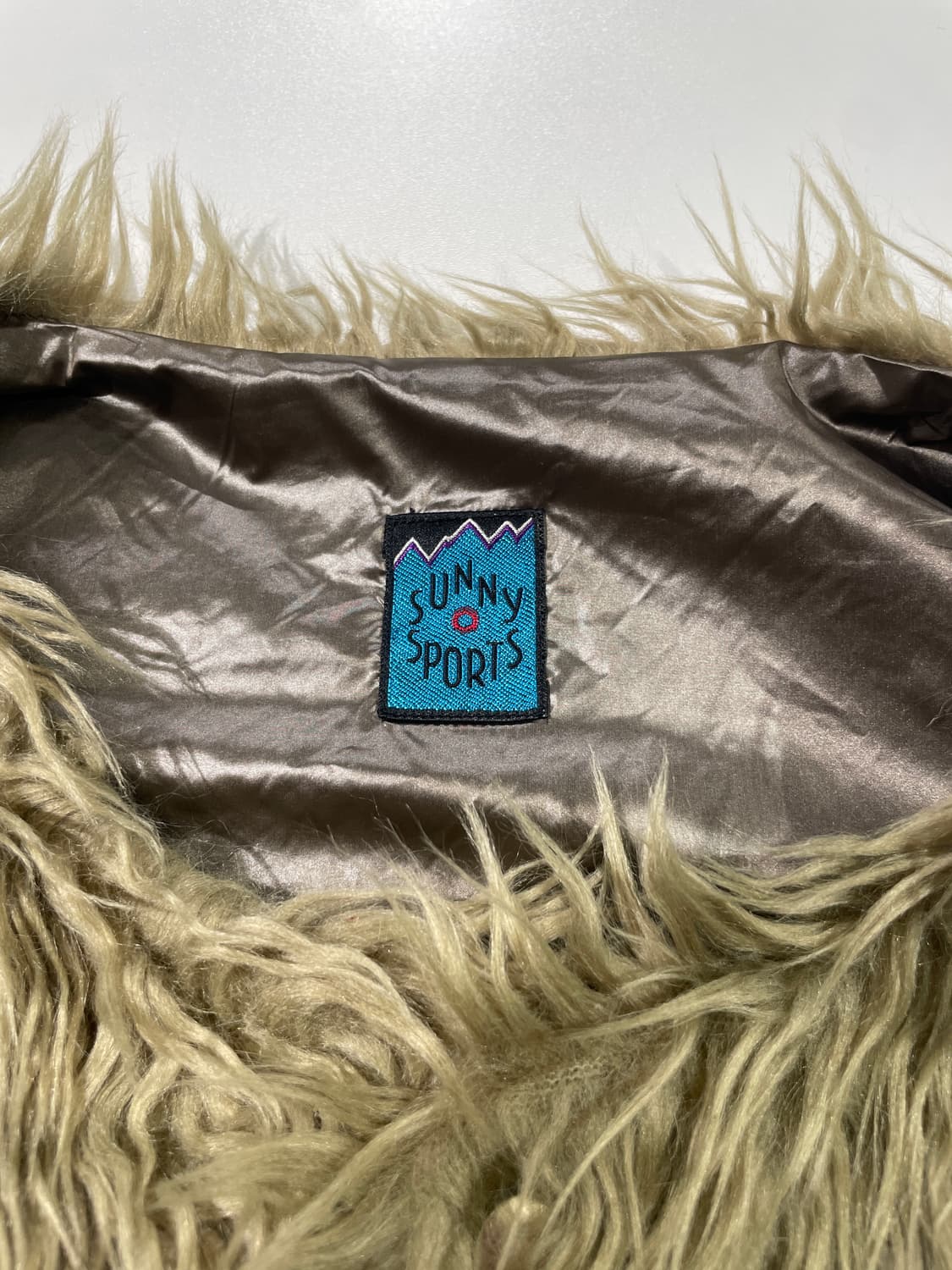 써니 스포츠 베이지 골드 스냅 버튼 퍼 베스트 상품이미지7