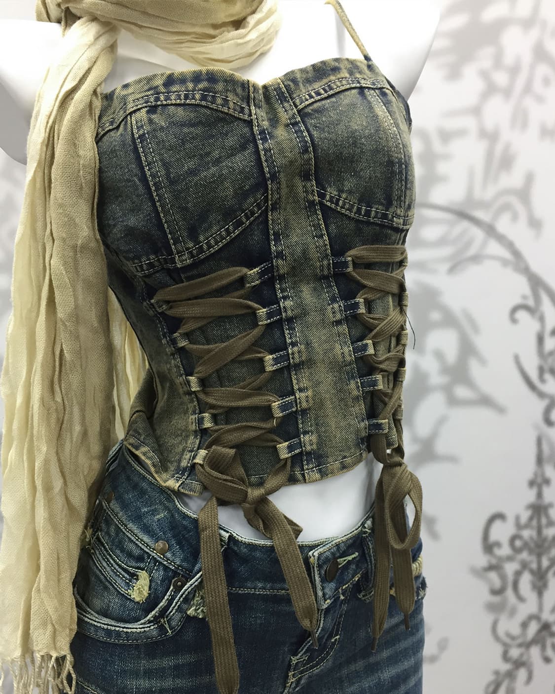 Grunge Y2K eyelet denim top 상품이미지2
