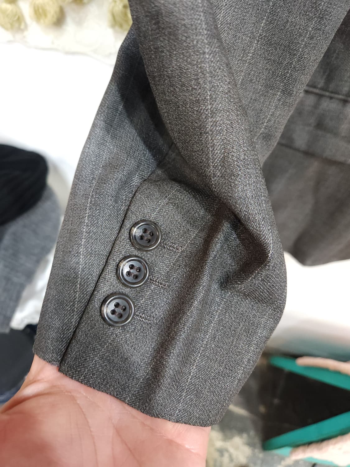 이세이미야케 80s 스트라이프 썸머울 블레이저

 상품이미지7