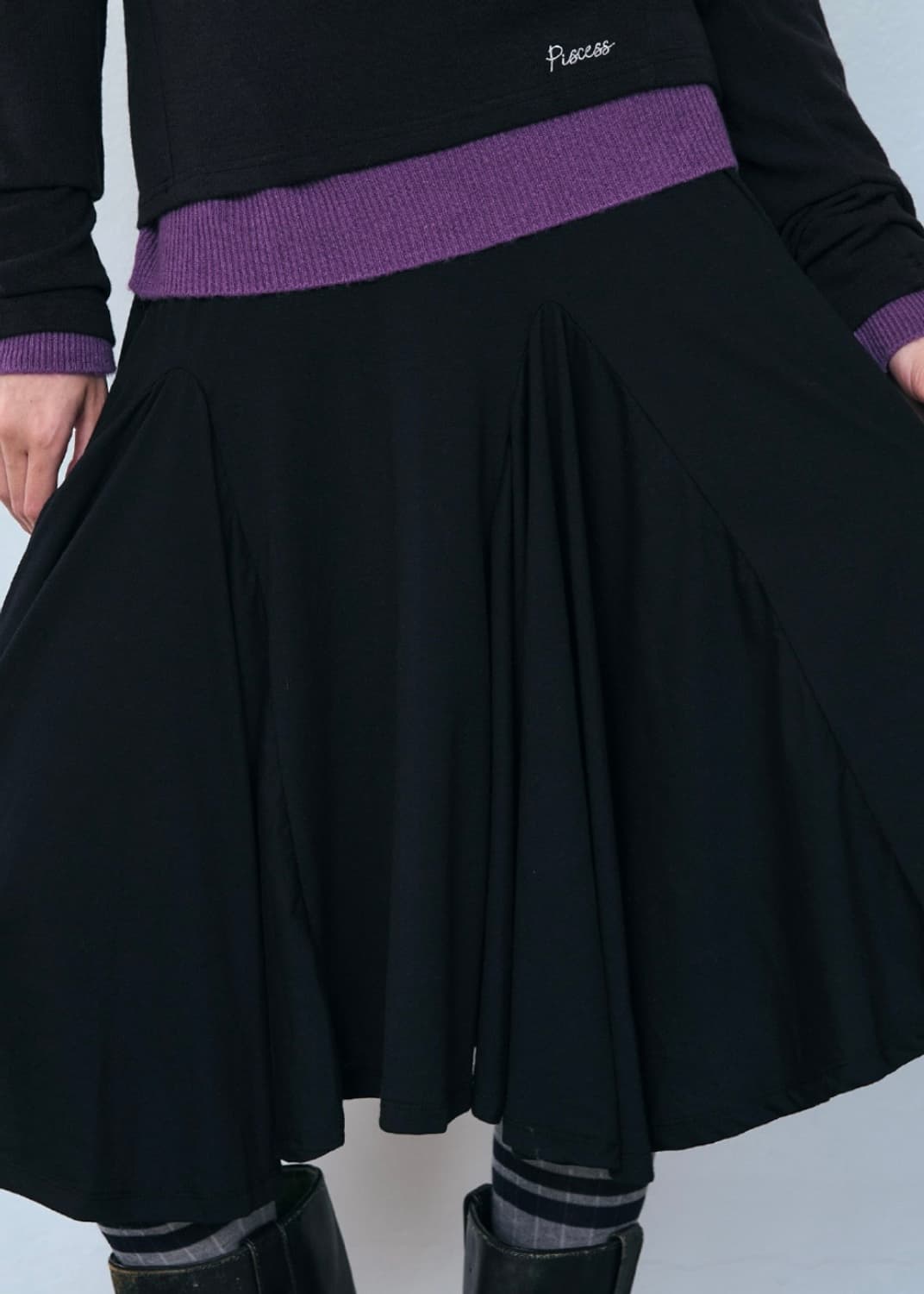 파이시스 - 플레어 패널 미디스커트 - 블랙 상품이미지3