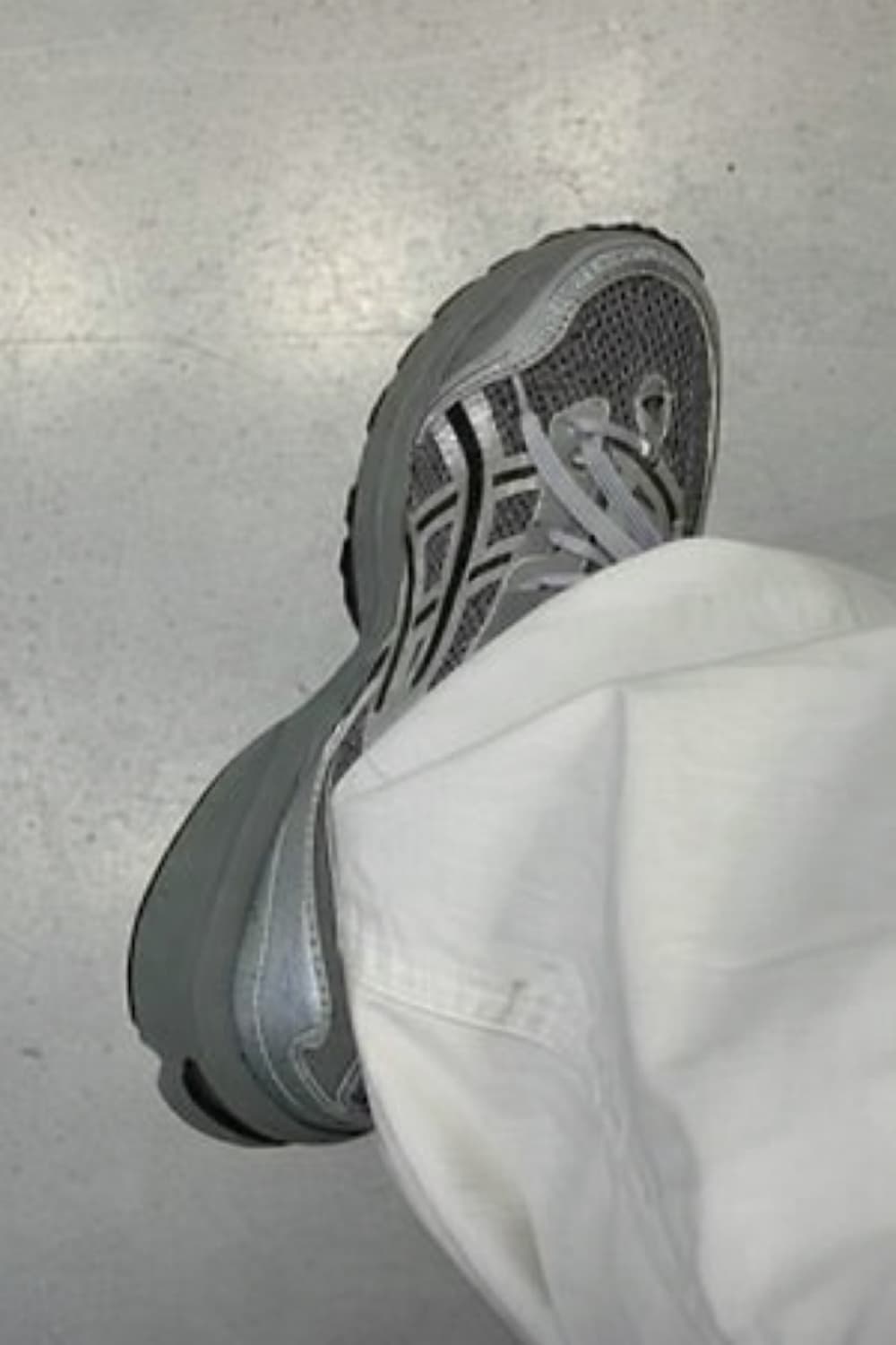 아식스 x 프레자 위워 젤 1090 V2 클레이 그레이 퓨어 실버 상품이미지1