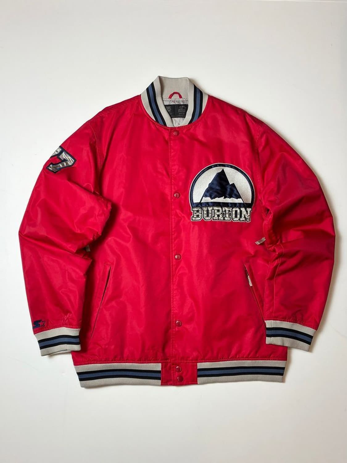 스타터 x 버튼 로고 자수 바시티 자켓 PN8180 상품이미지1