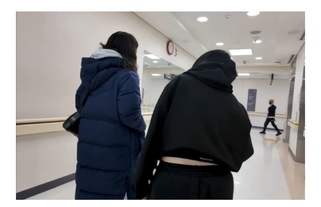 발렌시아가 탭로고 후드집업 L 상품이미지2
