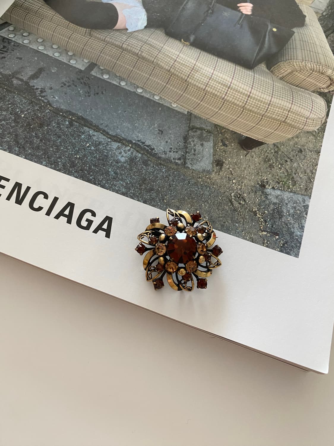 일본 빈티지 큐빅 브라운 브로치 상품이미지1