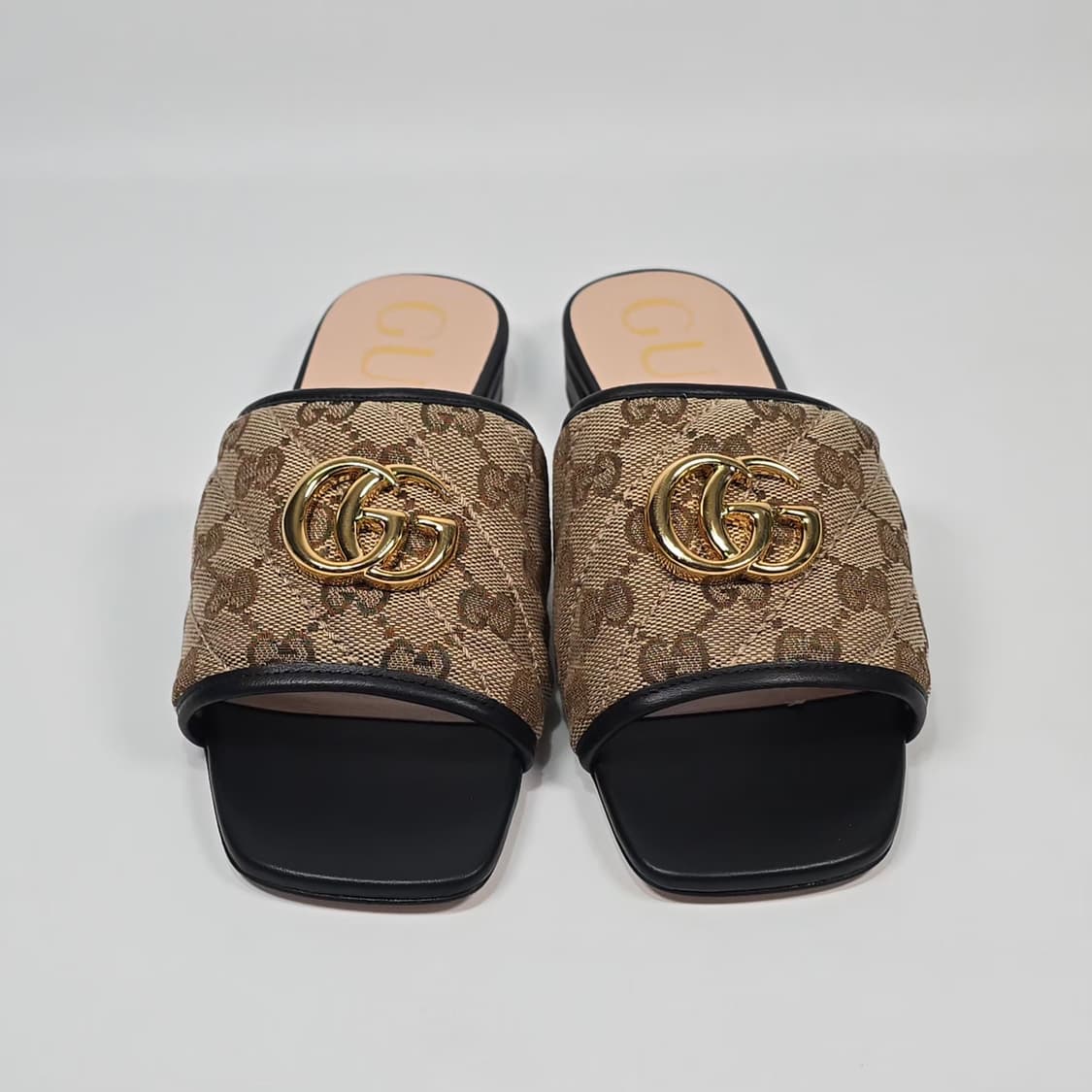 구찌 GG 캔버스 슬라이드 ( 225 ) 상품이미지2