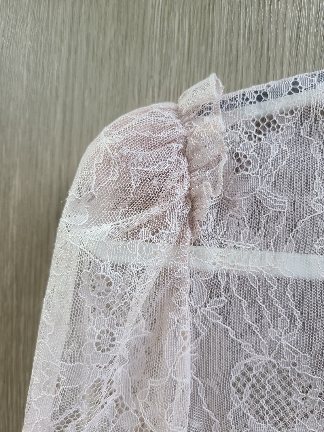 이태리 블루마린 레이스 시스루 블라우스 상품이미지3