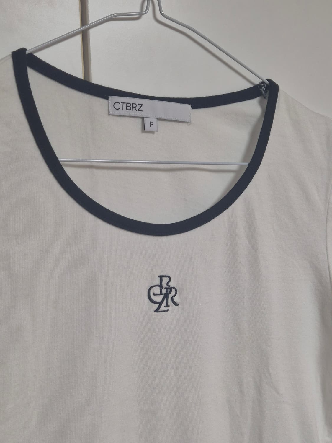 시티브리즈 라인 배색 슬림 반팔 티셔츠 링거 티 상품이미지5