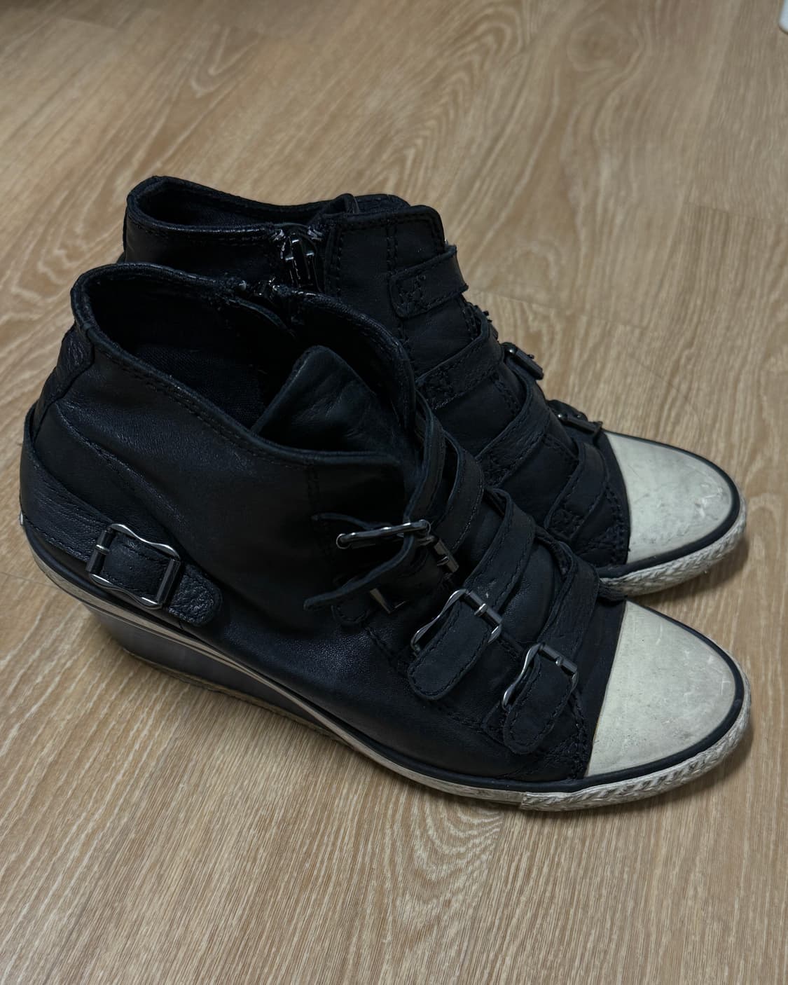 ash 아쉬 블랙 가죽 웨지힐 스니커즈 37 상품이미지1