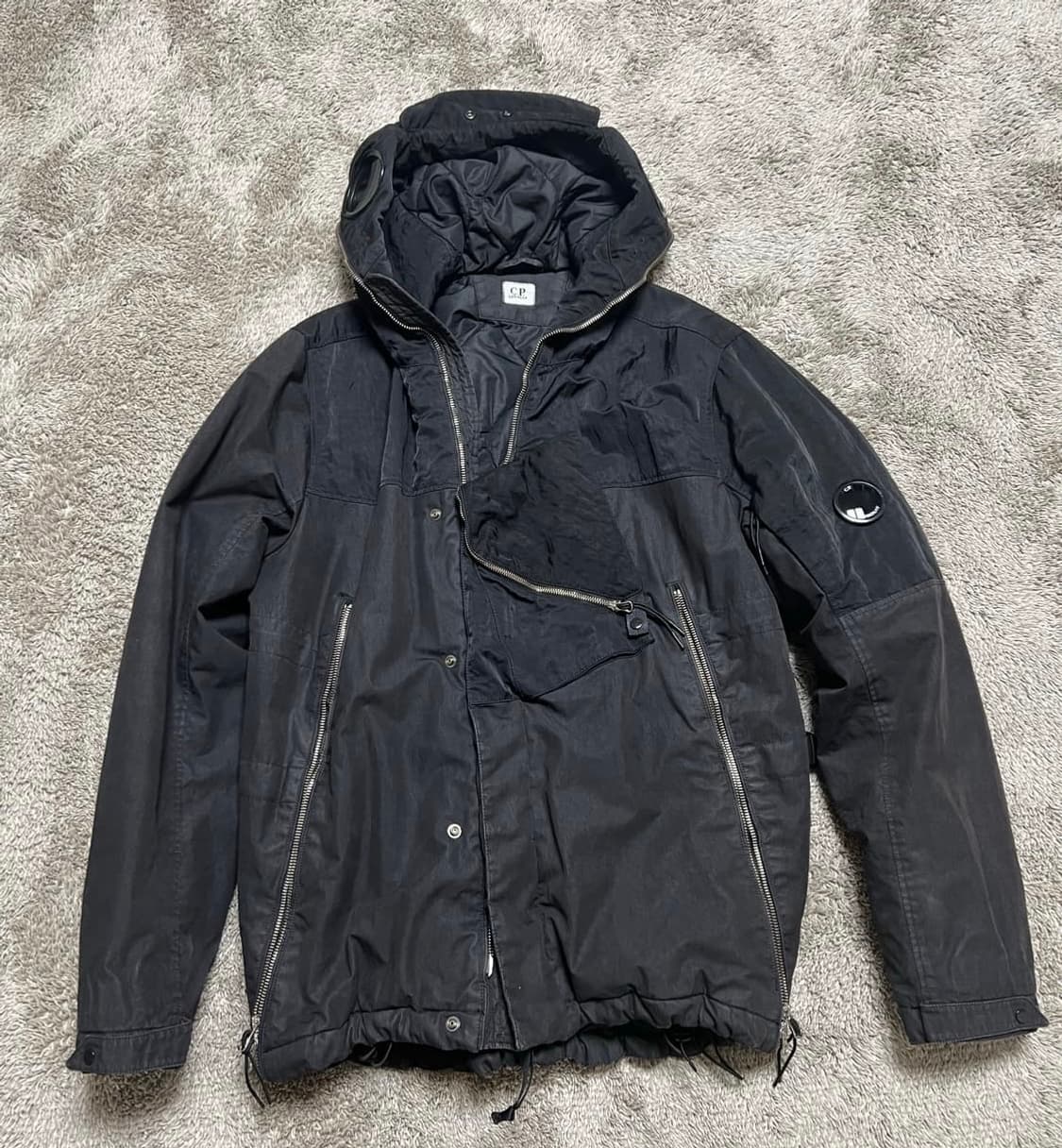 Cp컴퍼니 익스플로러 자켓 52사이즈 상품이미지1