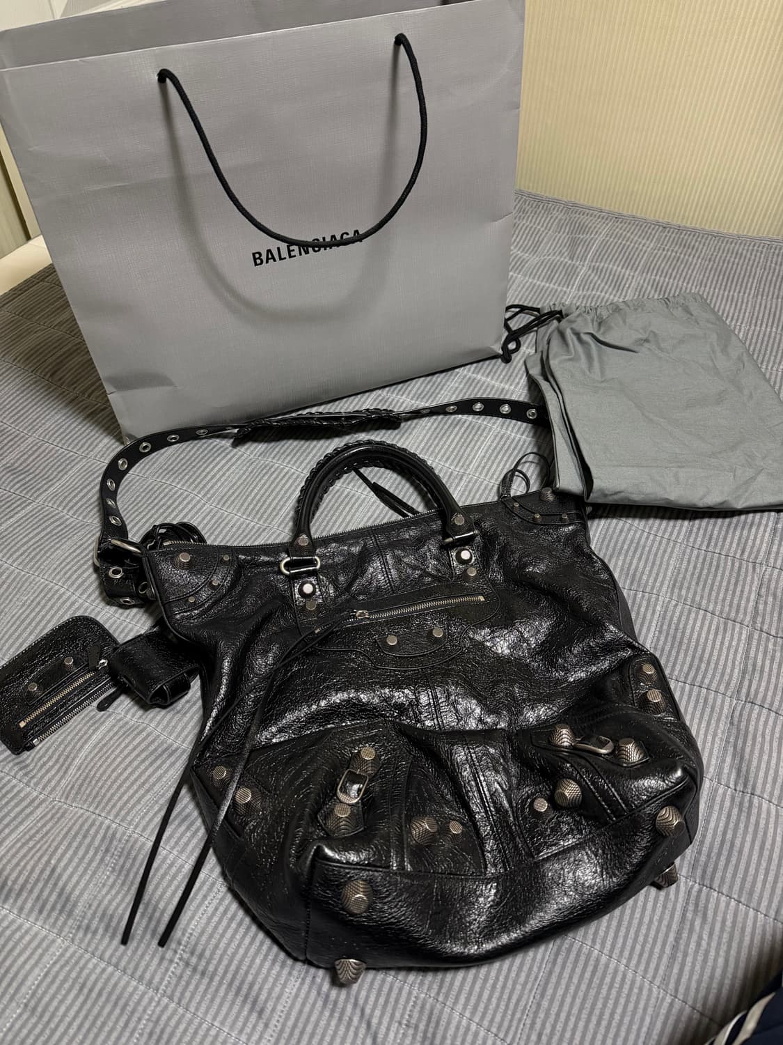 발렌시아가 르카골 레더 미디움 토트백 상품이미지1