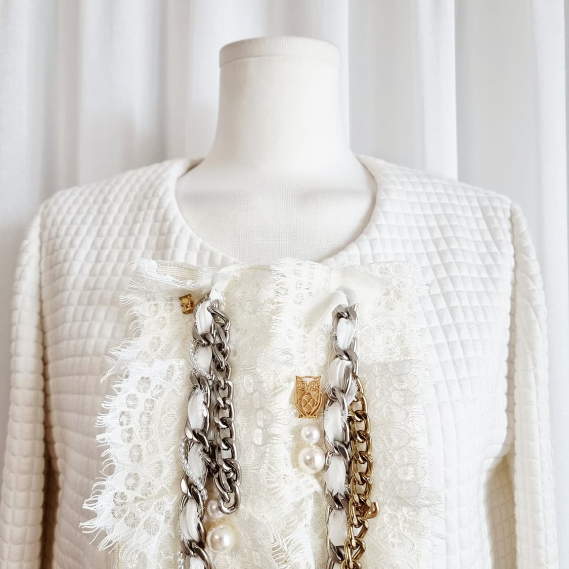 럭키슈에뜨 레이스체인띠 오픈형 퀼팅 자켓 (55/표기36) 상태굿 상품이미지3