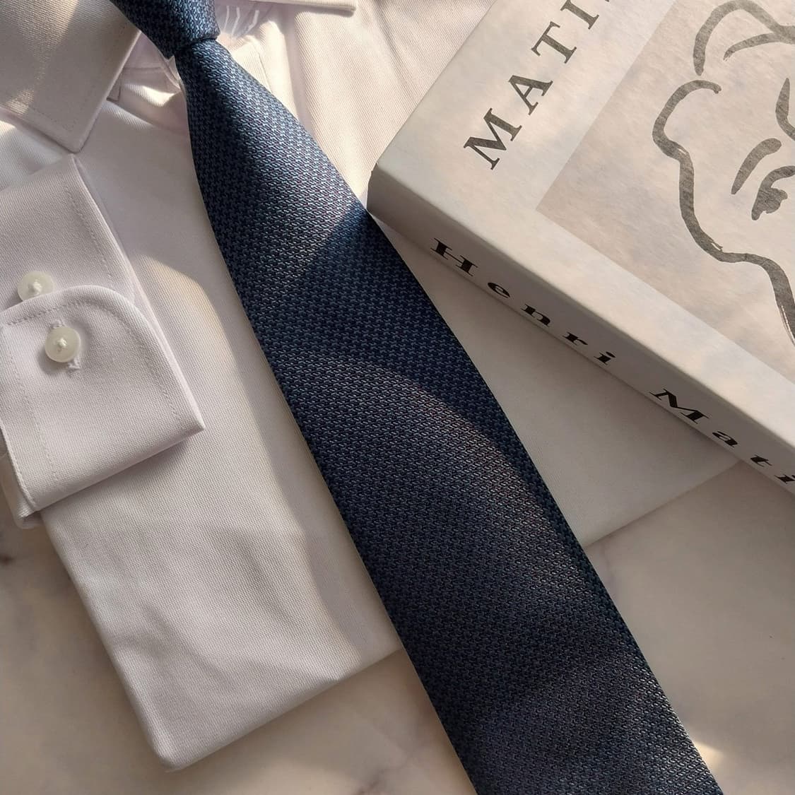 던힐 실크 네이비 넥타이 8cm A+등급 K1325
 상품이미지7