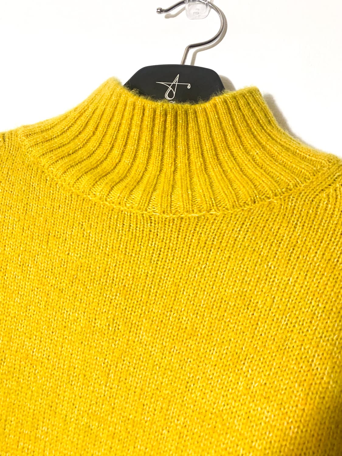 앤아더스토리즈 울 반목 카라 니트 스웨터 머스터드 옐로우 상품이미지5