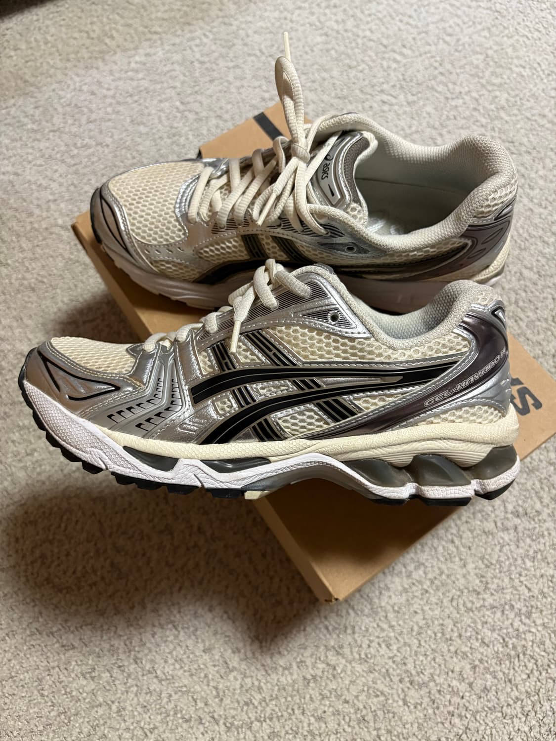 아식스 젤 카야노14 크림블랙(240) 상품이미지1