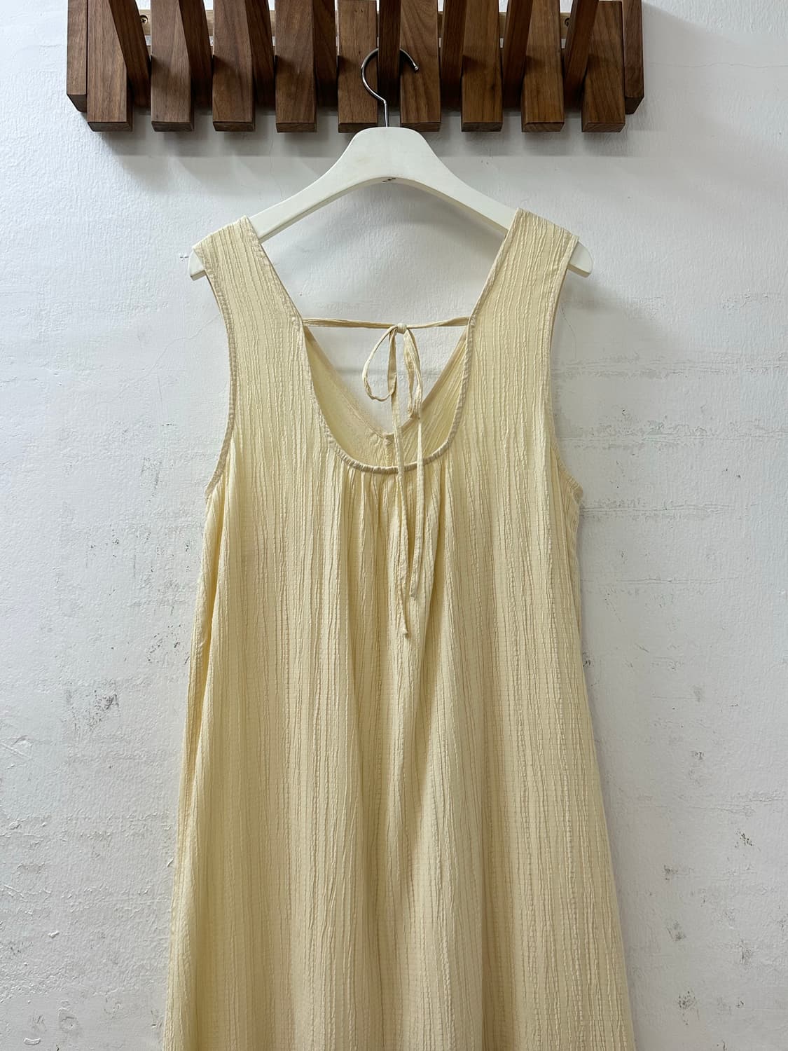 일본빈티지 레몬 버터 크링클 텍스처 티어드 슬리브리스 원피스 상품이미지4