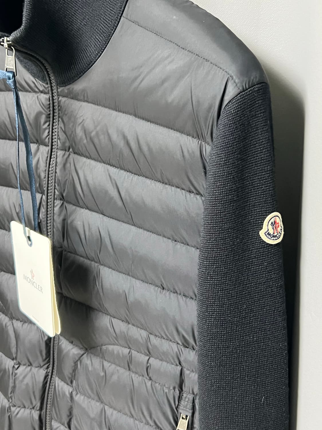 [정품] 22FW / L 몽클레어 니트패딩 블랙 상품이미지2