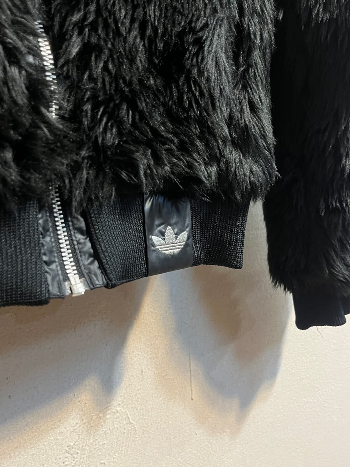 아디다스 퍼 후드 자켓 상품이미지4