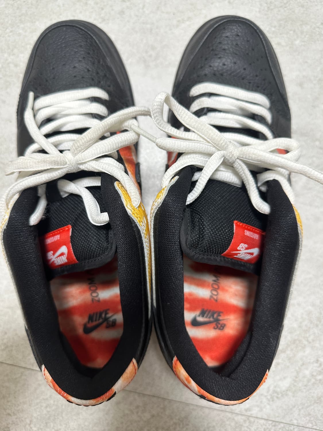 나이키 SB 덩크 로우 레이건 타이다이 블랙 280판매합니다. 상품이미지5