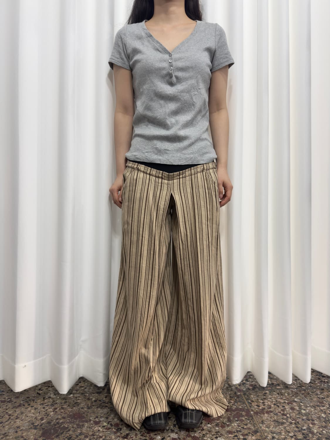 uniqlo button slim top 상품이미지2