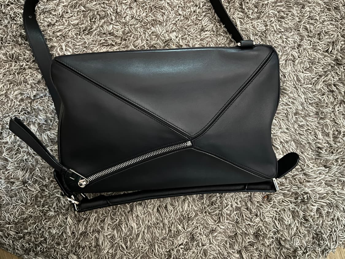 로에베 퍼즐백 미디움 상품이미지4