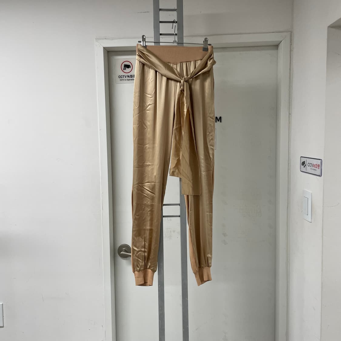 발렌티노 베이지 조거 팬츠 38(W) 상품이미지1