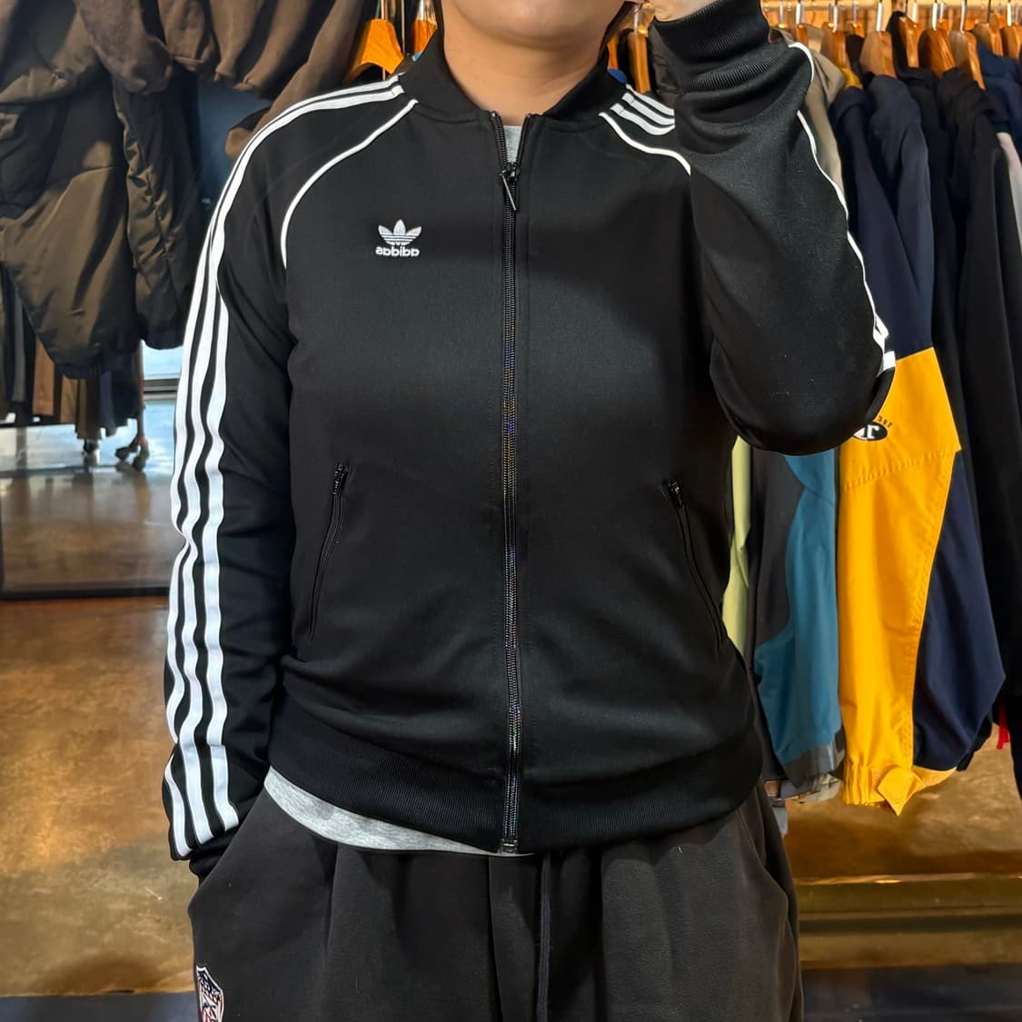 아디다스 사이드라인 블랙 트랙탑 상품이미지1