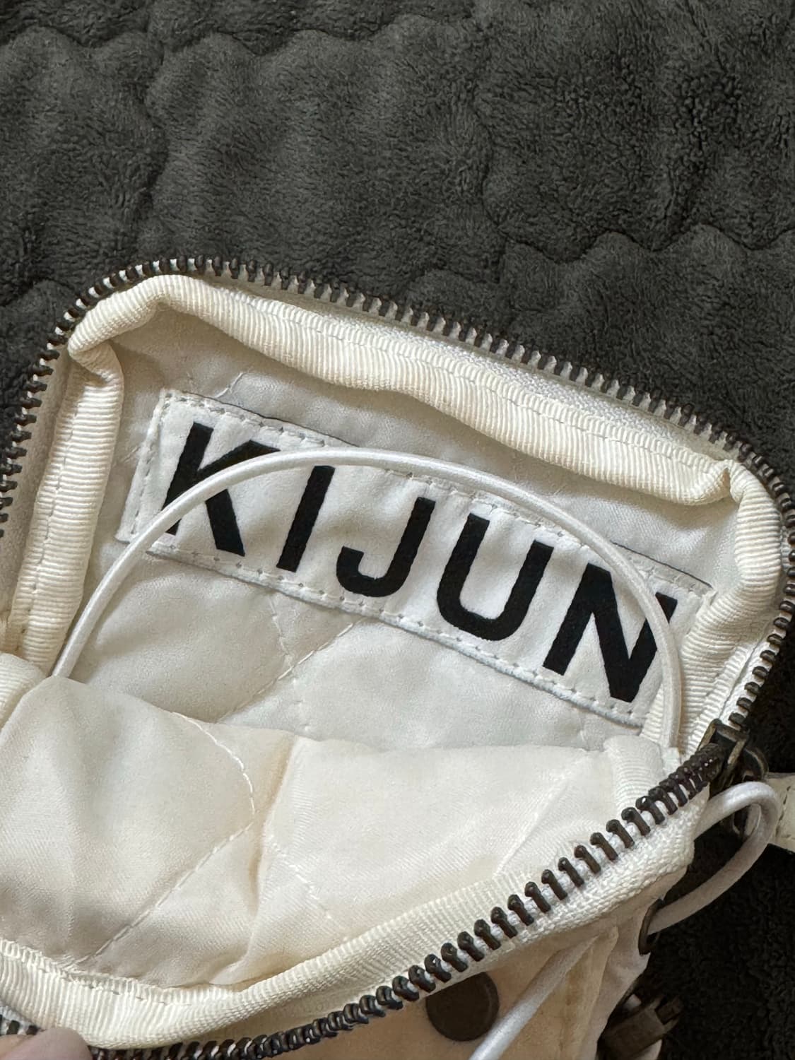 기준 kijun 미니백 화이트 상품이미지3