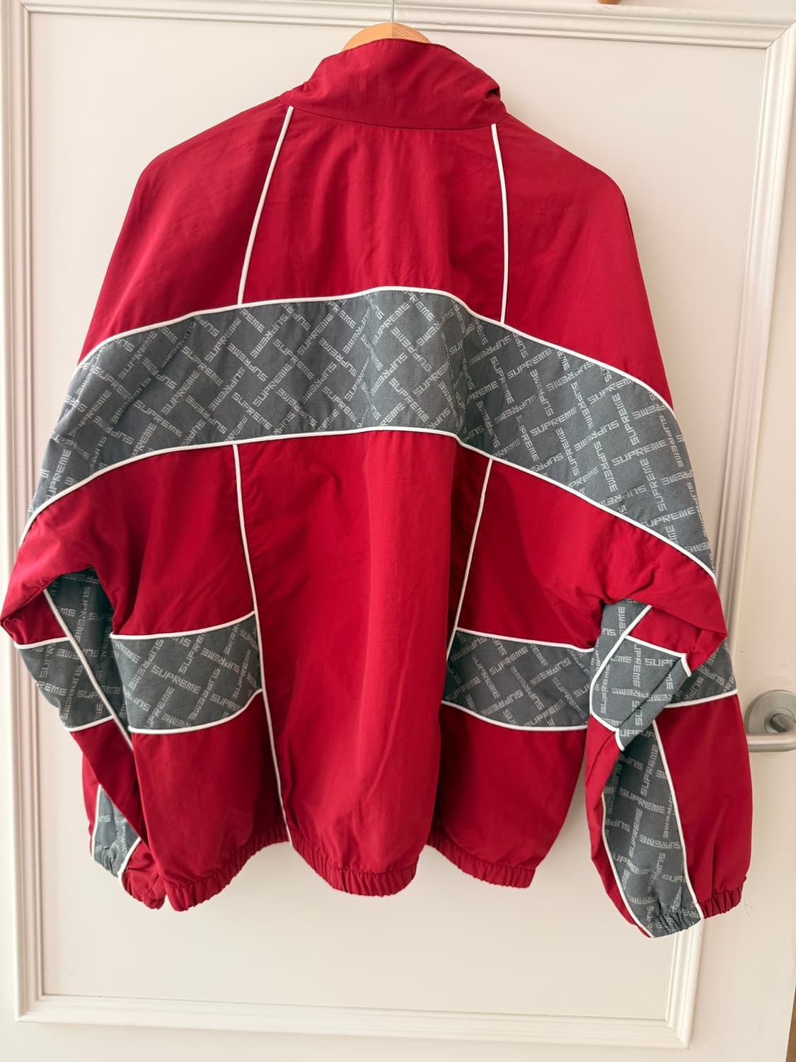  슈프림 (SUPREME) 자카드 패널 트랙 자켓 XL -22FW 상품이미지2