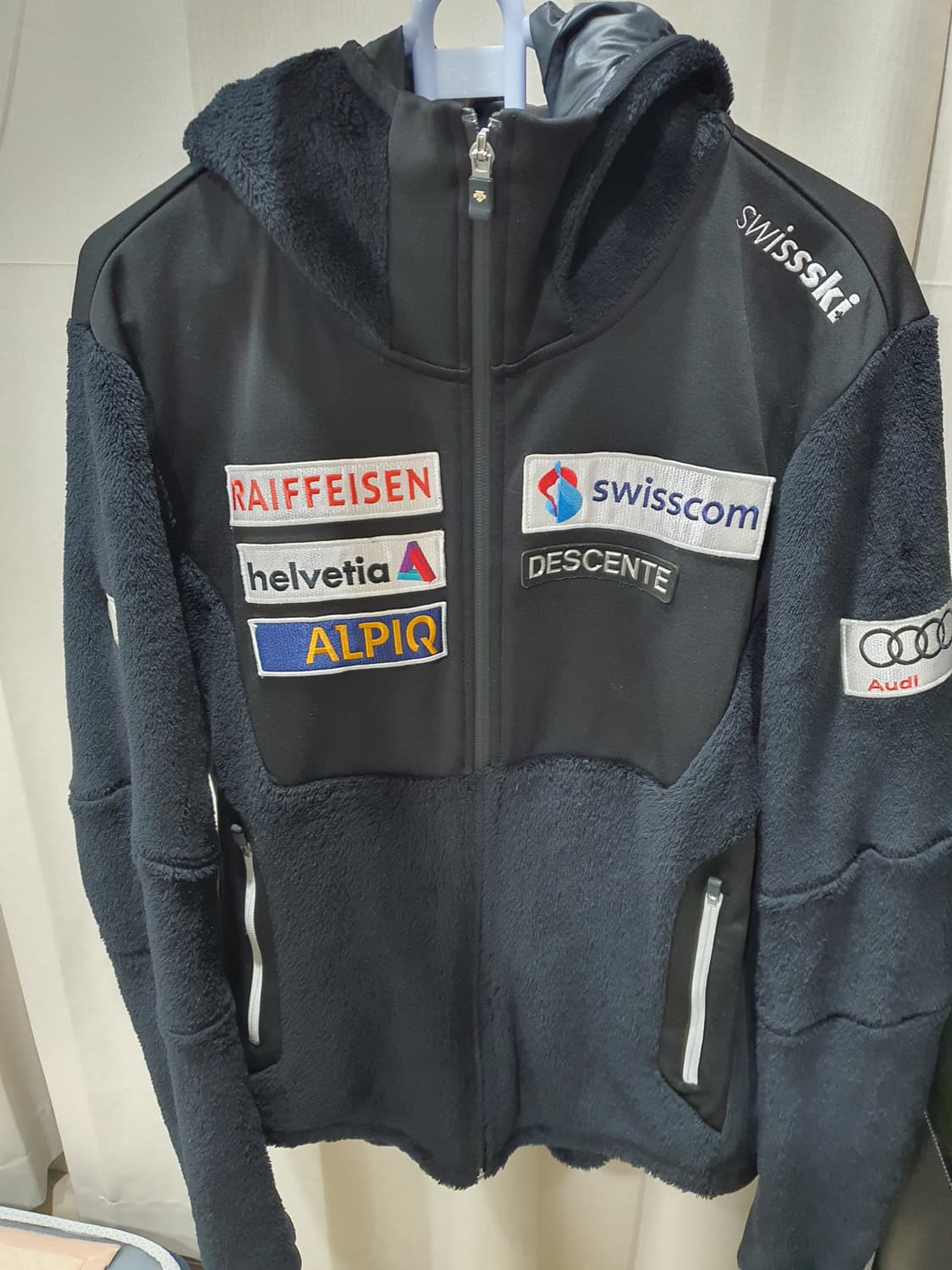 데상트 써마프로 후리스 미들러 상품이미지2