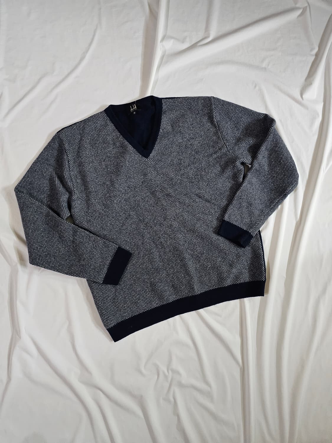 [XL] 던힐 네이비 V넥 니트 스웨터 상품이미지1