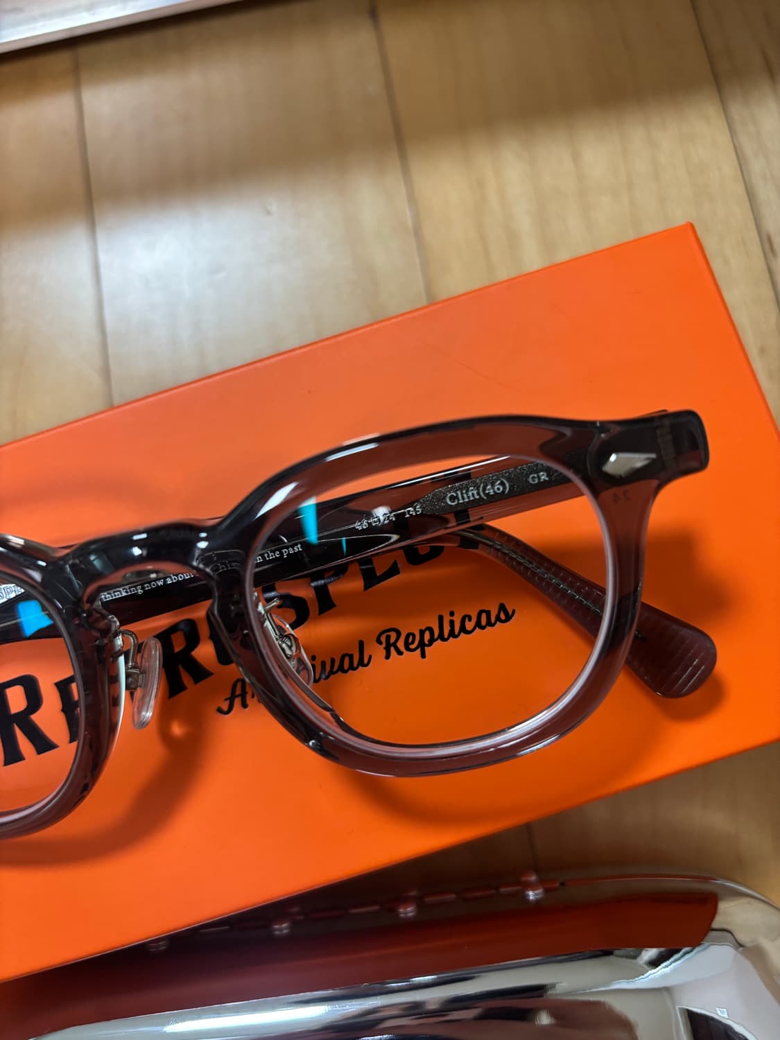 래쉬 레트로스펙트46 애쉬그레이 상품이미지2