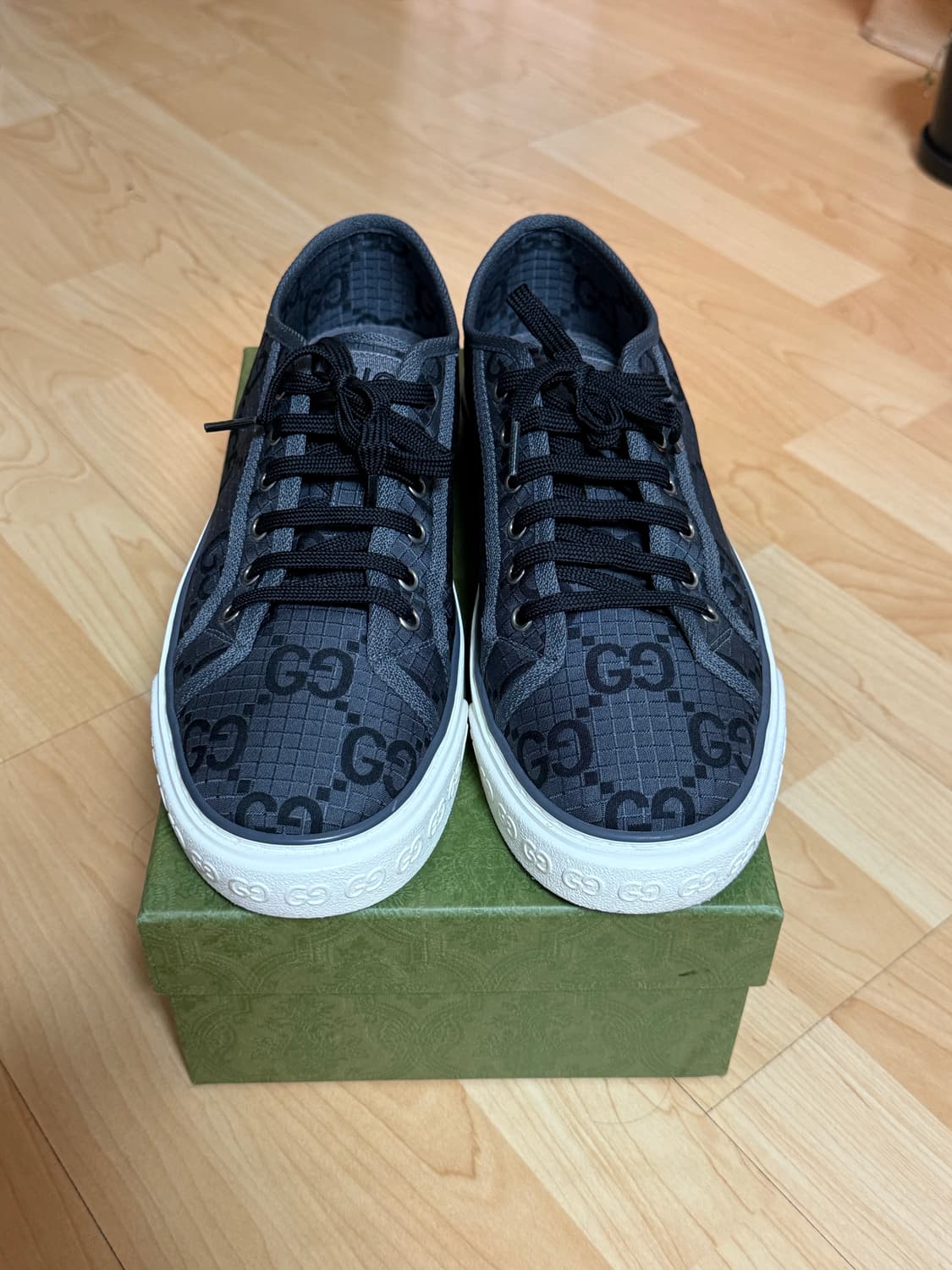 구찌 테니스 스니커즈 280 사이즈 상품이미지1