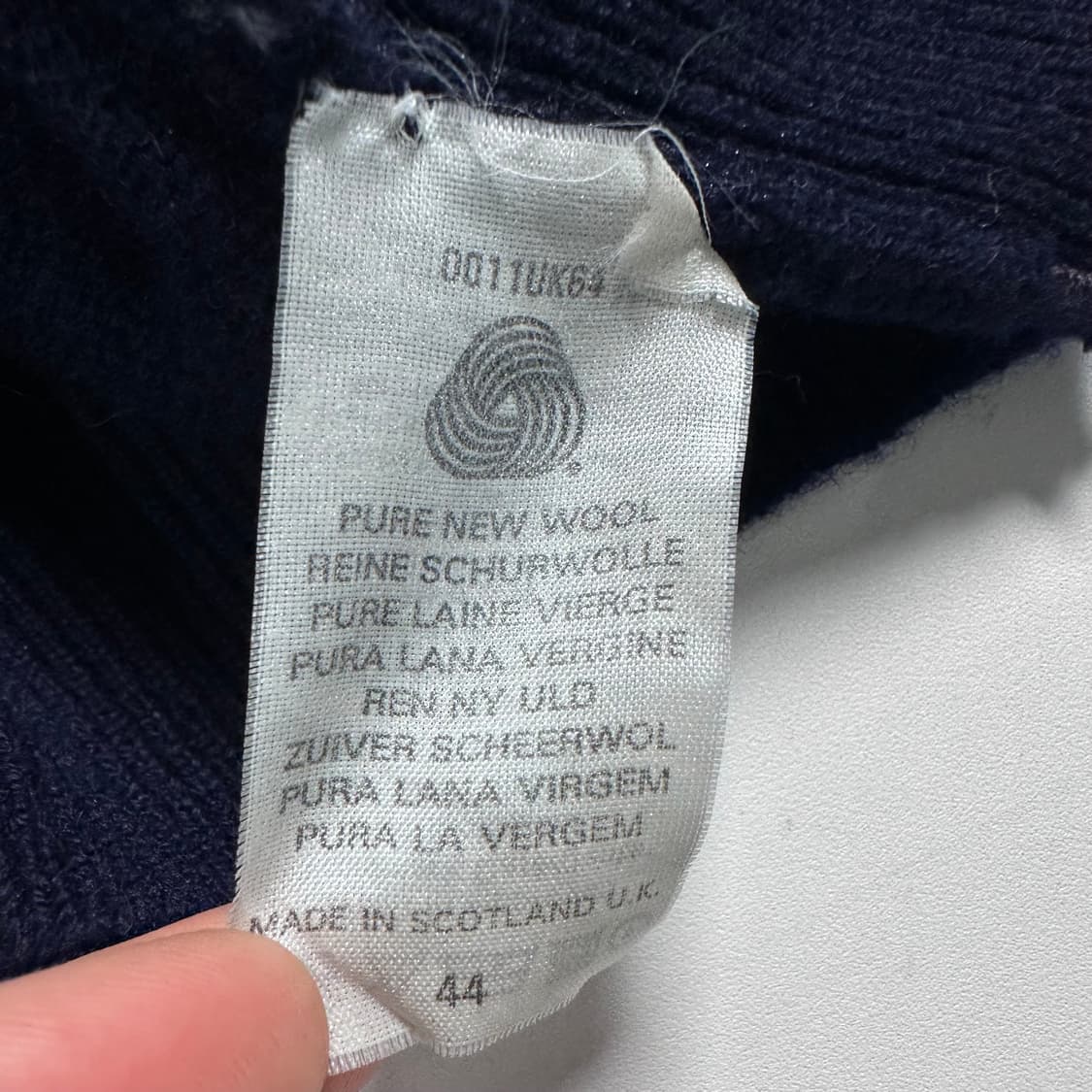 버버리 노바체크 울 니트 가디건 상품이미지7